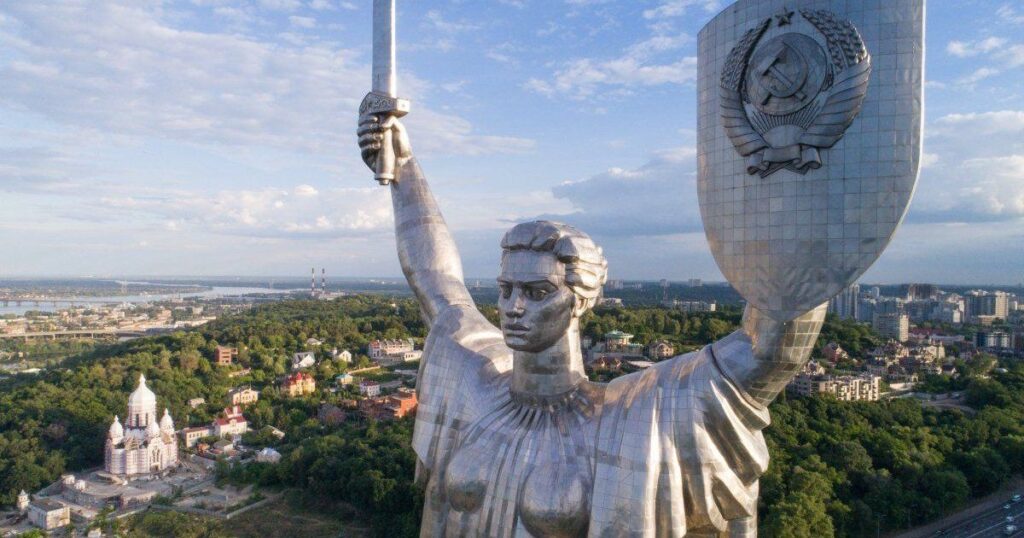 історія створення "Батьківщини-матері"